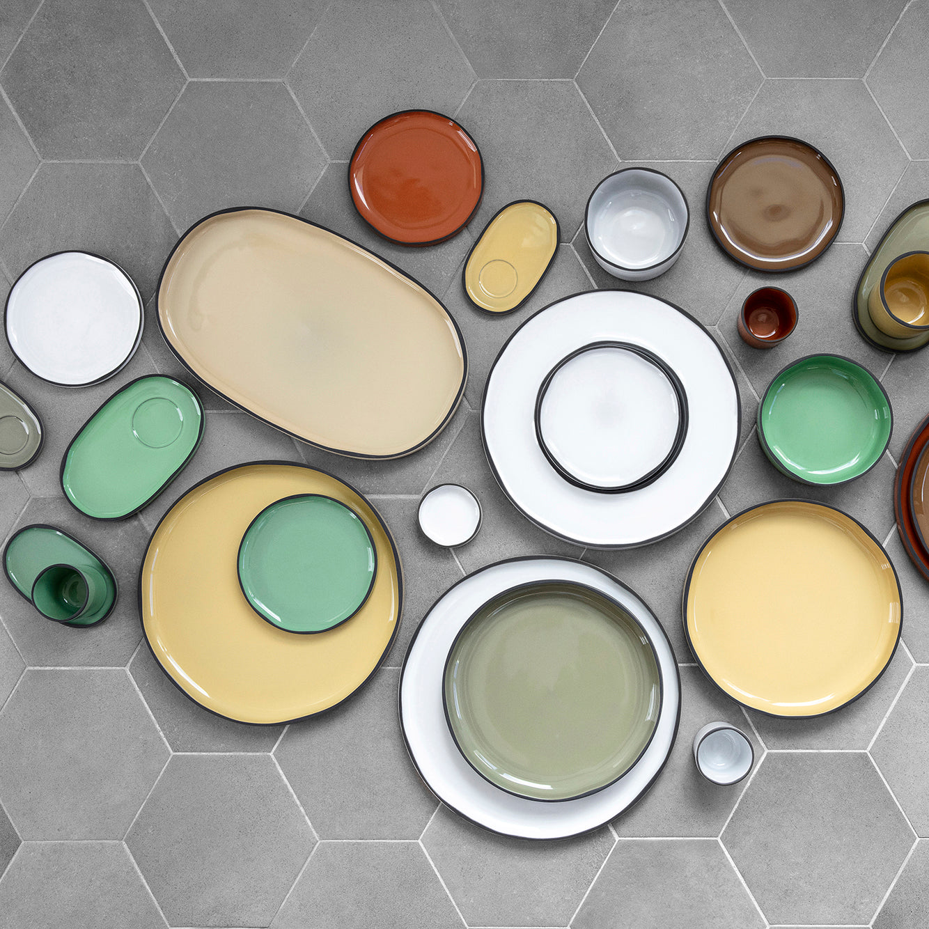 CARACTERE 13cm SAUCER - TUMERIC - 6PK